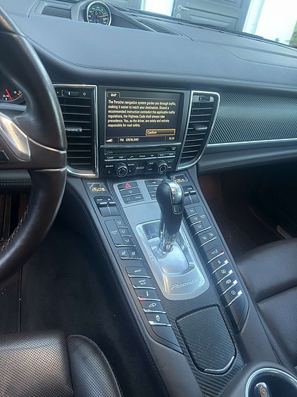 Porsche Panamera 22 of 30