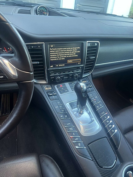 Porsche Panamera 21 of 30