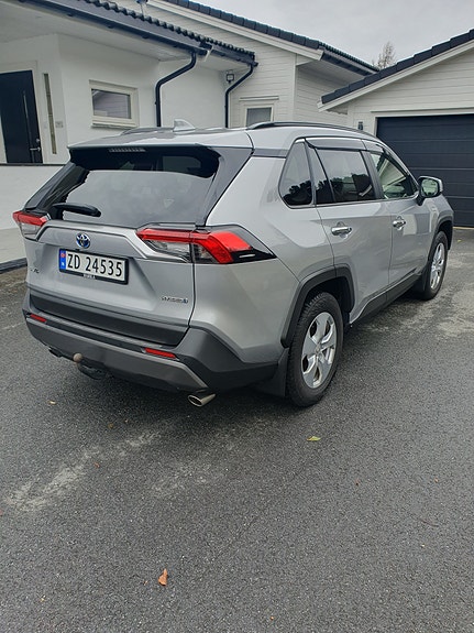 Toyota RAV4 17 of 18