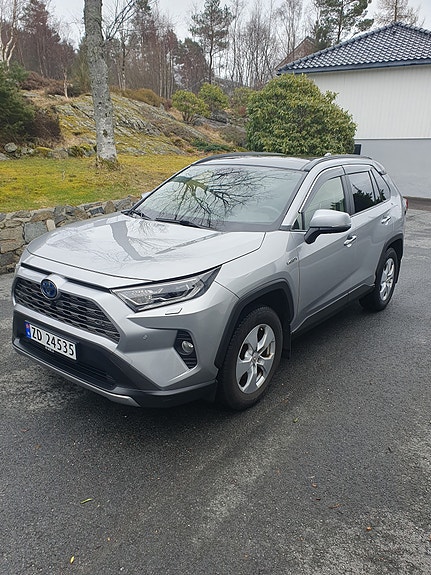 Toyota RAV4 18 of 18