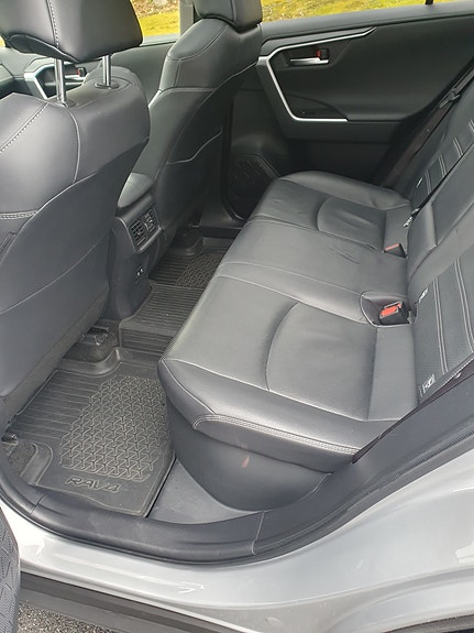 Toyota RAV4 13 of 18