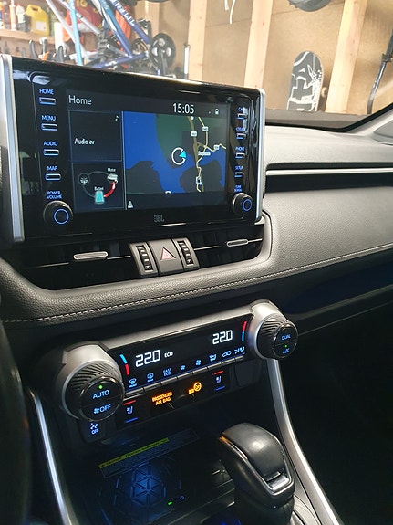 Toyota RAV4 2 of 18