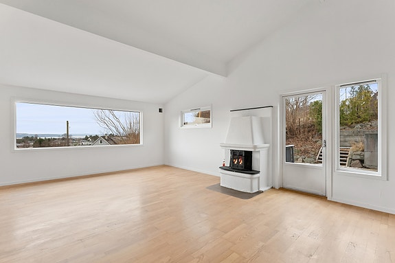 Velkommen til Ruglandveien 58, presentert av Tinholt Eiendomsmegling AS