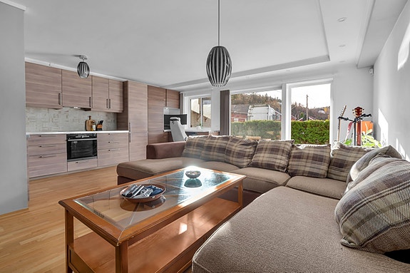 Exbo v/ Espen Haugen Ellseth har gleden av å presentere denne flotte leiligheten i Bjørkelivegen 11B!