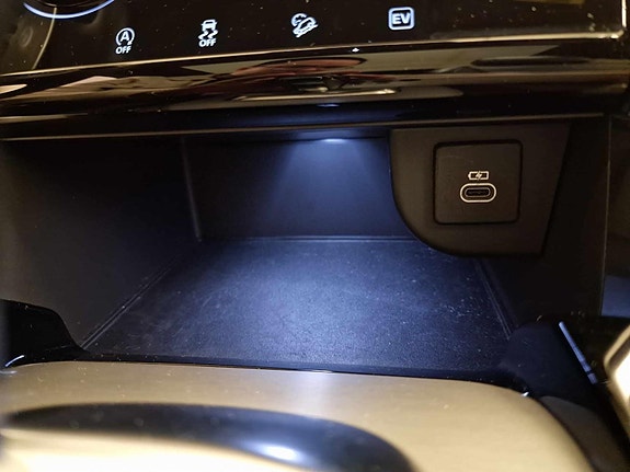 Land Rover Discovery Sport 18 of 30