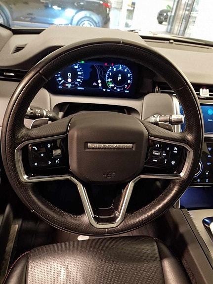 Land Rover Discovery Sport 13 of 30