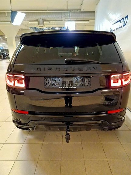 Land Rover Discovery Sport 4 of 5
