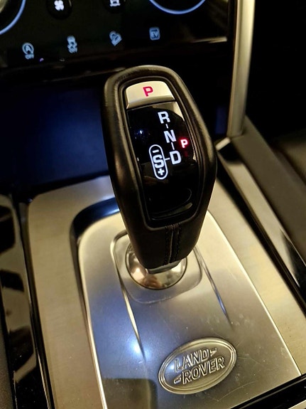 Land Rover Discovery Sport 16 of 30