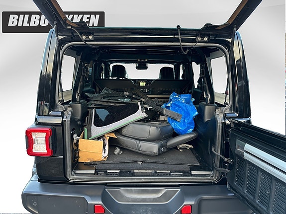 Jeep Wrangler 24 of 25