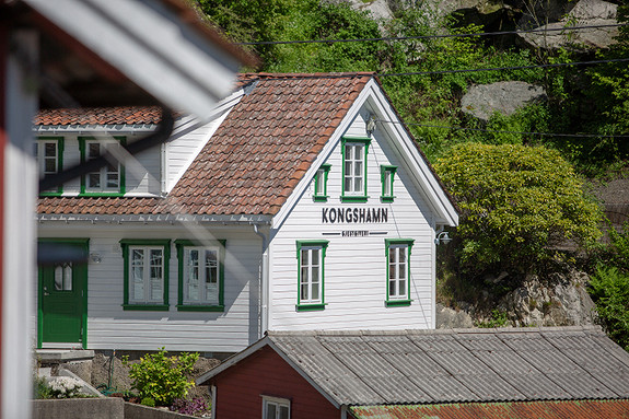 Ferie på Sørlandet?  Kongshamn Gjestgiveri - sjarmerende feriehus i havgapet