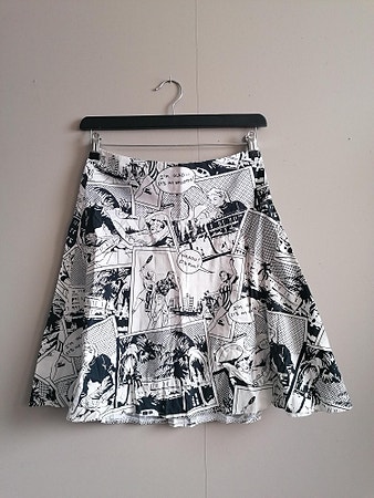 Vintage - Svart og hvitt svingskjørt med tegneserie mønster