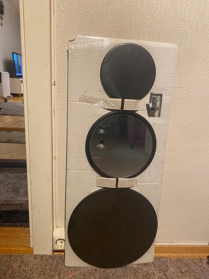 Product image 1 of 3