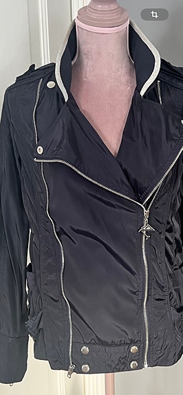 Product image 1 of 7