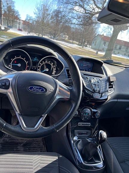 Ford Fiesta 10 of 11