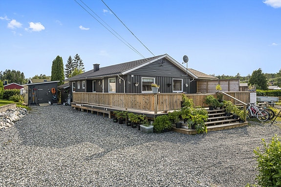 Eiendomsmegler Krogsveen avd. Årnes har gleden av å presentere Brøttenga 16!