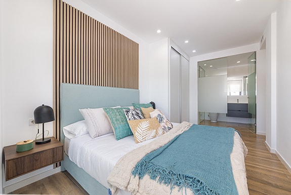 En megler med gode referanser - SPANIA1.no