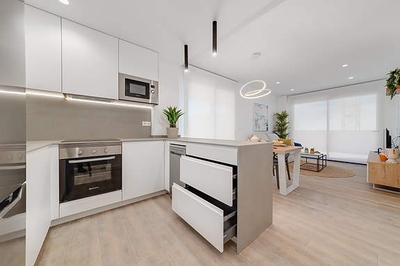 En megler med gode referanser - SPANIA1.no