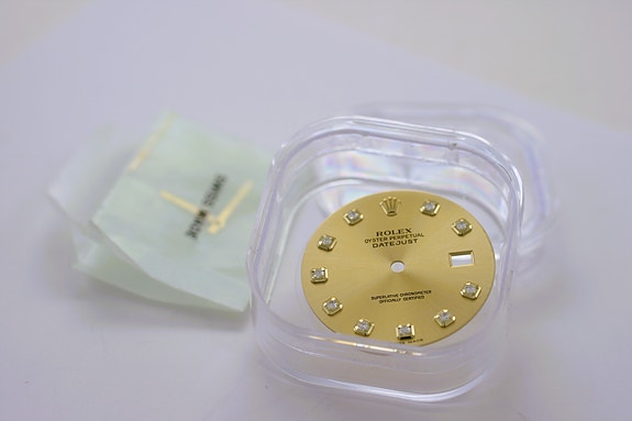 Product image 1 of 3