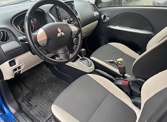 Mitsubishi i-Miev 7 of 11