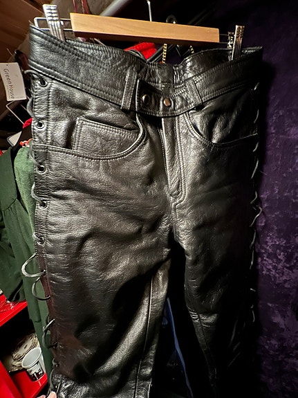 Product image 1 of 3