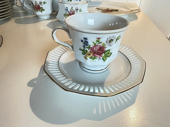 Product image 1 of 9