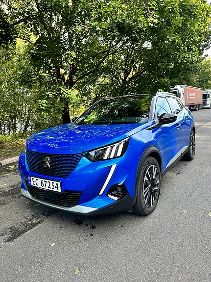 Peugeot 2008 2 of 16