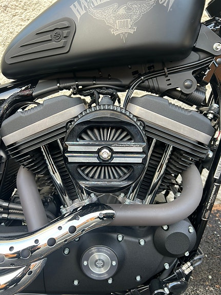 Harley-Davidson sportster 883 Iron/Bobber 3 of 5