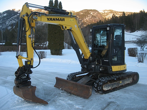 Yanmar VIO50 med rotortilt og lite timer....