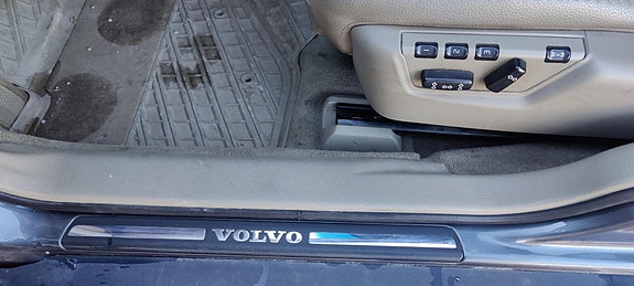 Volvo XC70 13 of 30