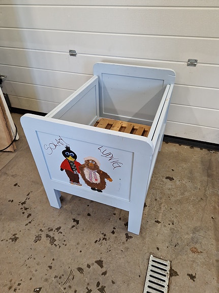 Product image 1 of 7