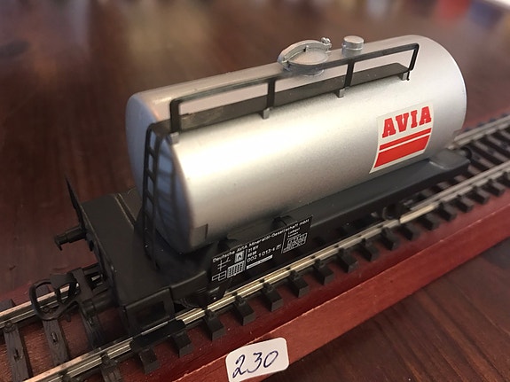 Product image 1 of 3