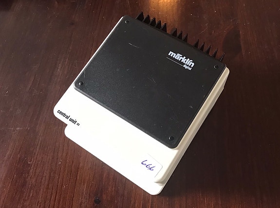 Product image 1 of 3