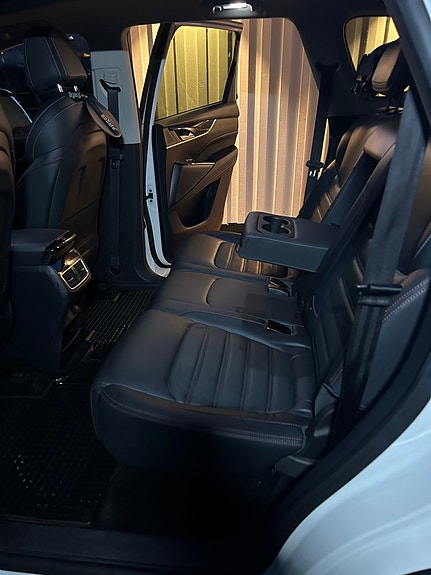 Maxus Euniq 6 6 of 21
