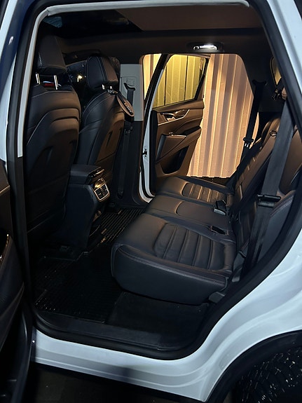 Maxus Euniq 6 5 of 21