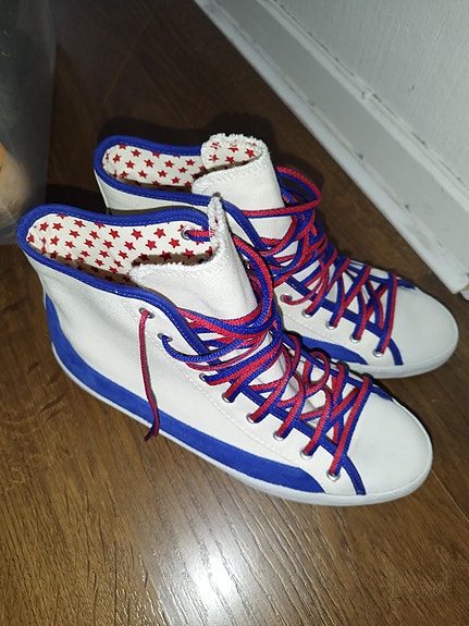 Product image 1 of 2