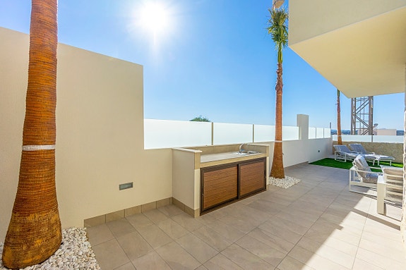 En megler med gode referanser -  SPANIA1.no