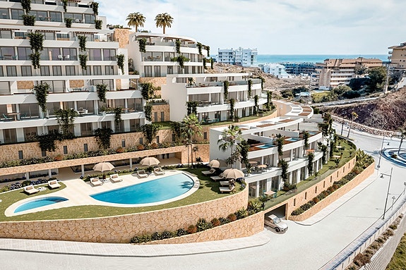 En megler med gode referanser - SPANIA1.no