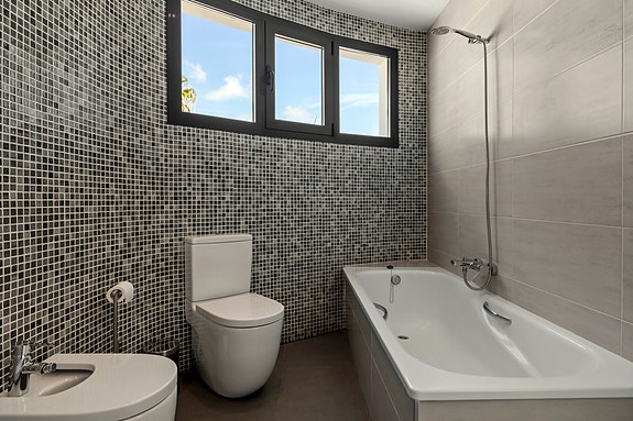 En megler med gode referanser - SPANIA1.no