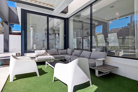 En megler med gode referanser - SPANIA1.no