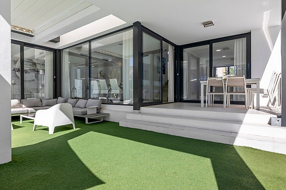 En megler med gode referanser - SPANIA1.no