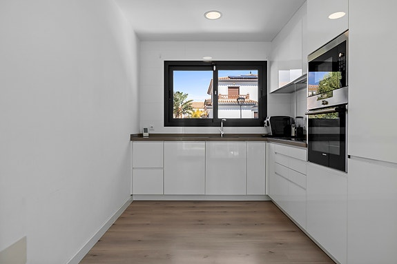 En megler med gode referanser - SPANIA1.no