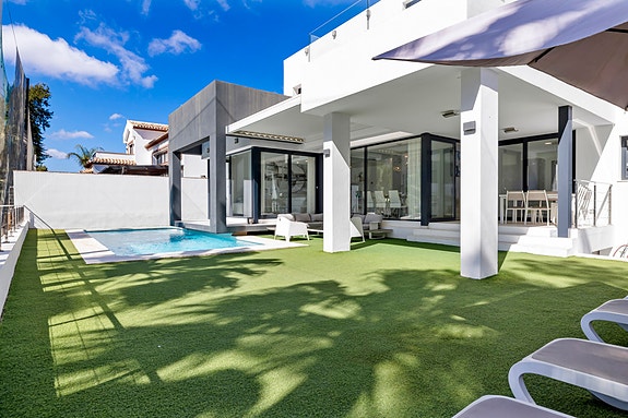 En megler med gode referanser - SPANIA1.no