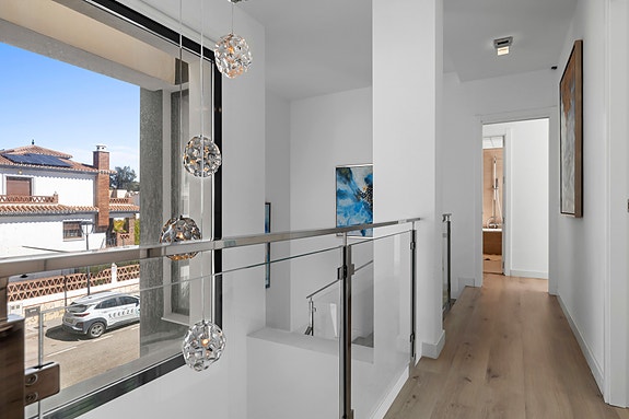 En megler med gode referanser - SPANIA1.no