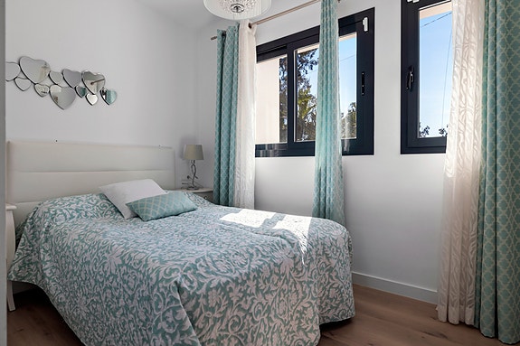 En megler med gode referanser - SPANIA1.no