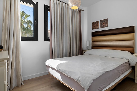 En megler med gode referanser - SPANIA1.no