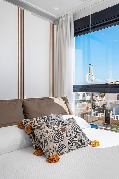 En megler med gode referanser - SPANIA1.no