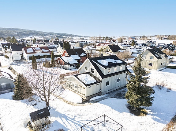 Velkommen til Nedbergkollveien 27!