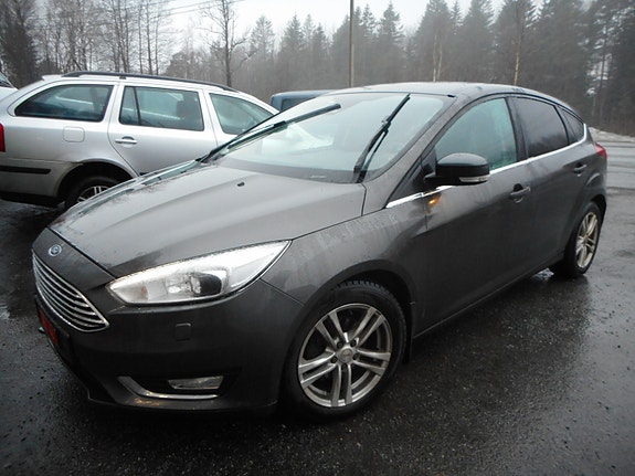 Ford Focus 13 of 28