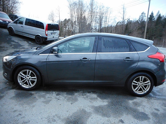 Ford Focus 9 of 28