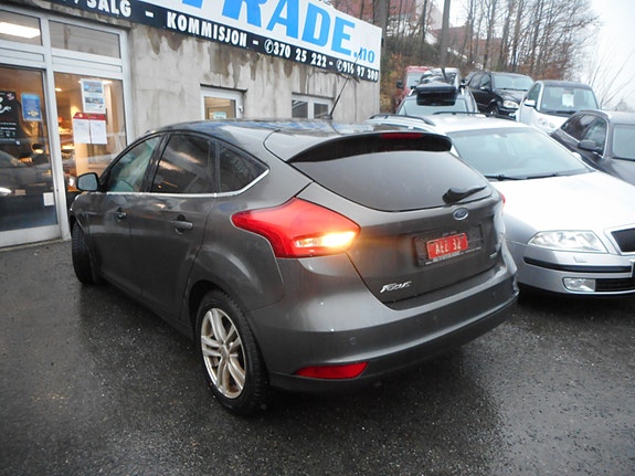 Ford Focus 14 of 28